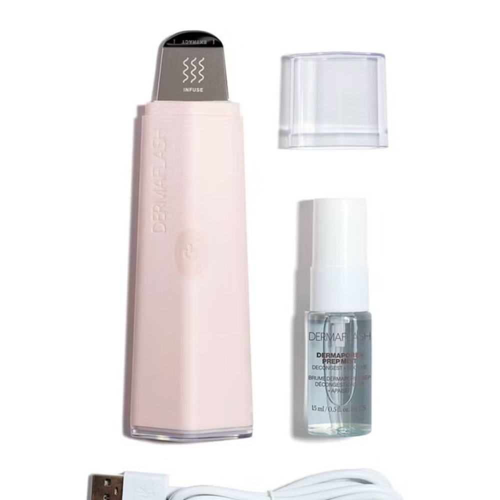 NEW DermaFlash Pore Extractor